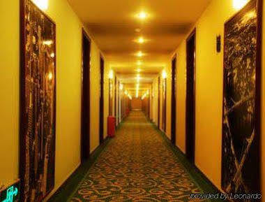 Xinlong Holiday Hotel Jiaozhou Экстерьер фото